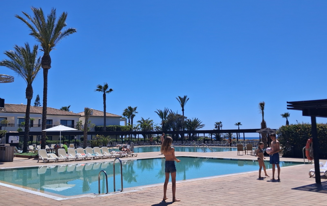 Terviselaager bassein